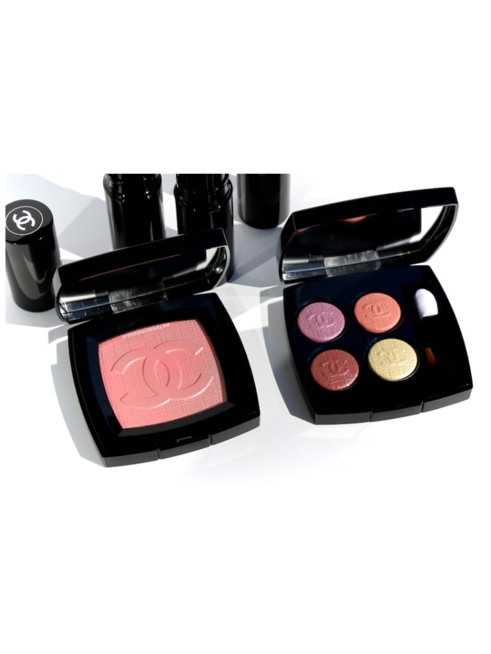 Fantaisie de Chanel Illuminating Powder & Les 4 Ombres Eyeshadow Quad 68 Délices